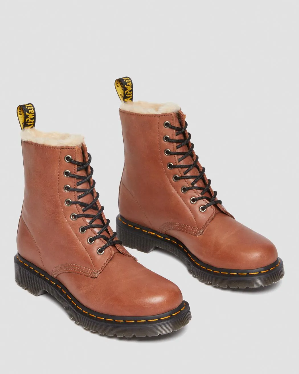 Dr Martens- 1460 Serena Saddle Tan Farrier