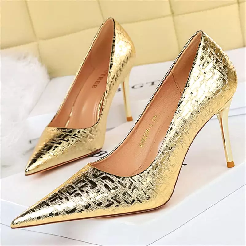 High Heels Gold Silver Pumps Pointed Toe Low Heels Lady Wedding Retro Luxury Shoes