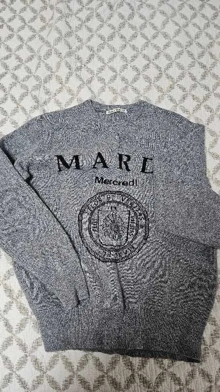 Mardi Mercredi  |Wool U-Neck Formal Style  Logo V-neck & Crew neck