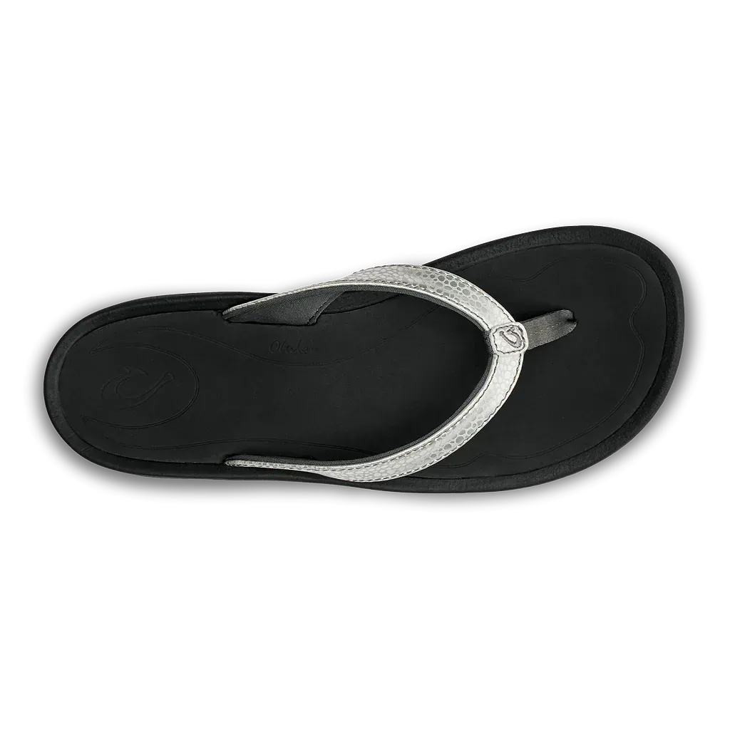 OluKai Women's Kulapa Kai Silver