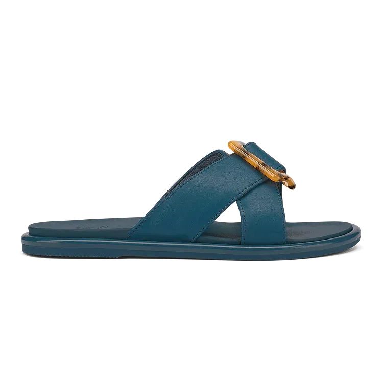 Olukai's Women's La'i Slide Blue