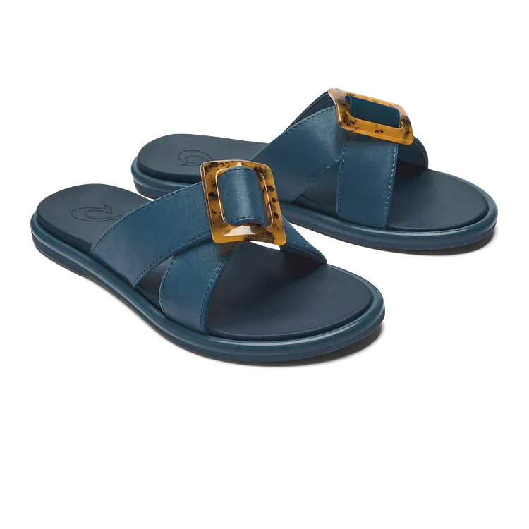 Olukai's Women's La'i Slide Blue