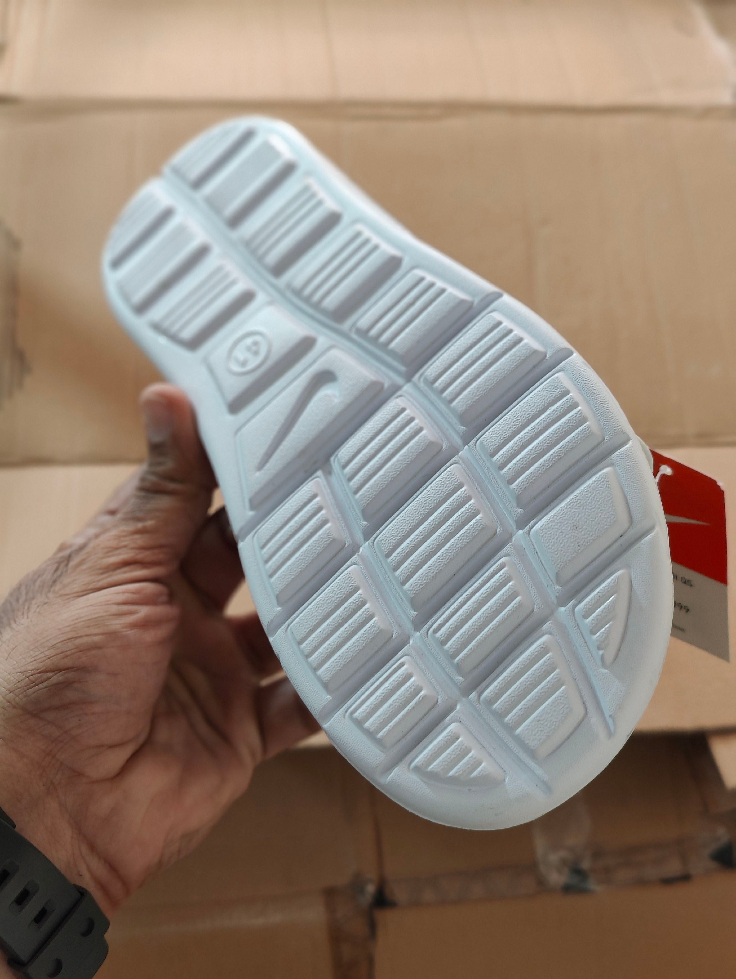 ORIGINAL NIKE Memory Foam OEM Guaranteed Slides